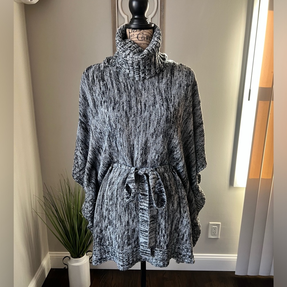 NY&Co Poncho Sweater